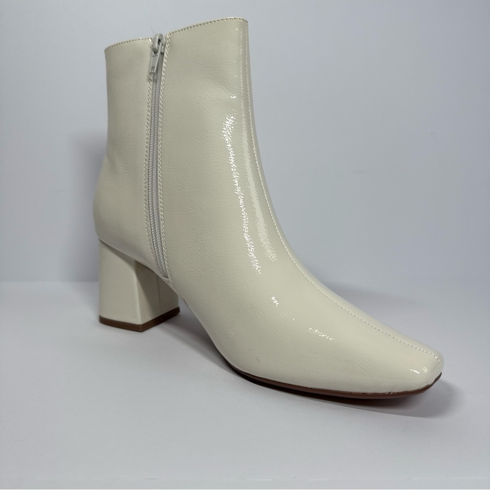 NEW Journee Collection Haylinn White Heeled Boots Size 9 US Tru Comfort Foam - Picture 4 of 12